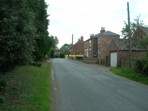 Photo 6"x4" Ferry Road into Goxhill North End\/TA1022 c2011