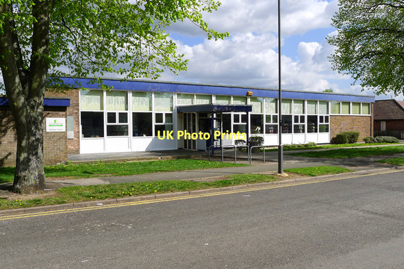 Photo 6"x4" Bletchley Library, Westfield Road, Bletchley Water Eaton\/SP8732 c2011