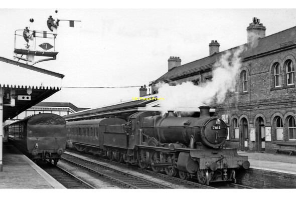 Photo 6"x4" Down stopping train at Oswestry Oswestry\/Croeswallt c1960