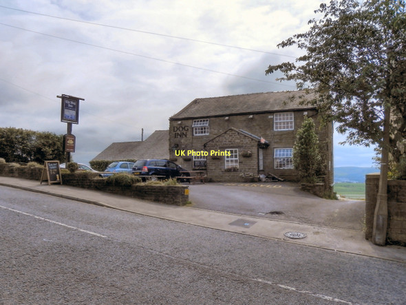 Photo 6"x4" The Dog Inn, Belthorn Darwen c2011