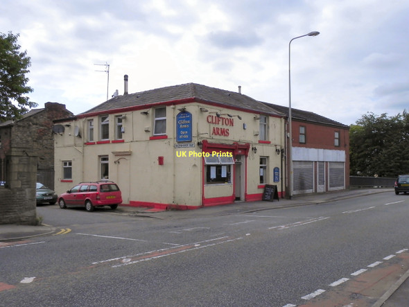 Photo 6"x4" Clifton Arms Blackburn\/SD6827 c2011