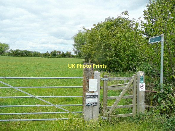 Photo 6"x4" Footpath to Wickhamford church Wickhamford c2011