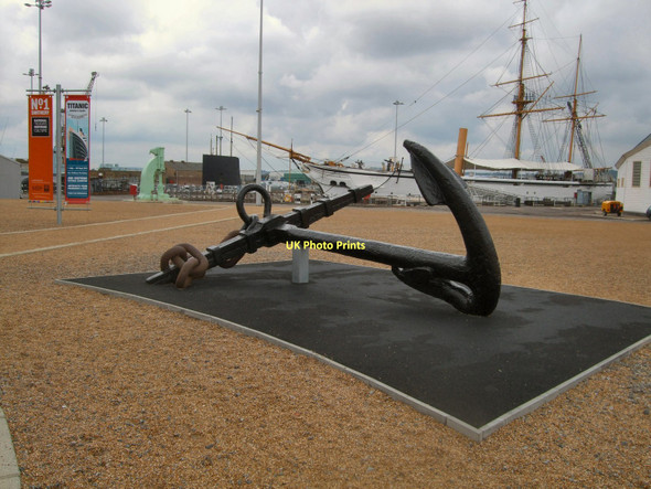 Photo 6"x4" Anchor - Chatham Dockyard Gillingham\/TQ7767 c2011