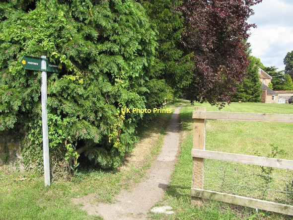 Photo 6"x4" Footpath past the house Wallingford c2011