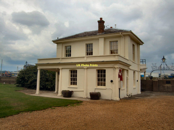 Photo 6"x4" Harbour Masters House - Chatham Dockyard Gillingham\/TQ7767 c2011