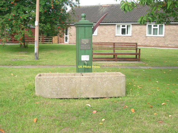 Photo 6"x4" Pump, Winteringham Winteringham c2011