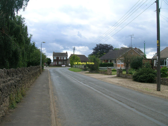 Photo 6"x4" Normanby Road, Thealby Thealby c2011