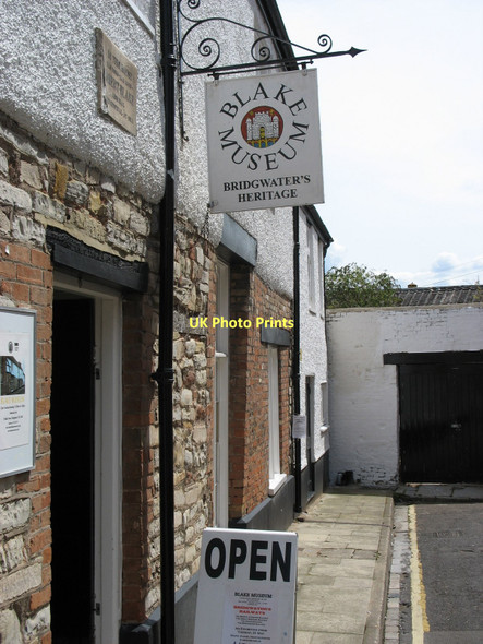 Photo 6"x4" The Admiral Blake Museum Bridgwater c2011