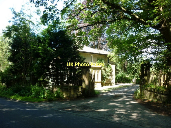 Photo 6"x4" The Old Lodge on the B6165 Birstwith c2011