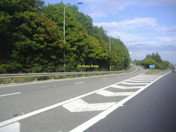 Photo 6"x4" Junction 5 exit on the M40, West Wycombe Stokenchurch c2011