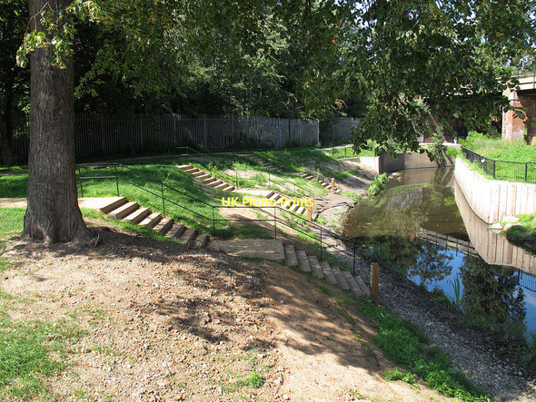 Photo 6"x4" Ladywell Fields: observation steps Catford\/TQ3873 c2011