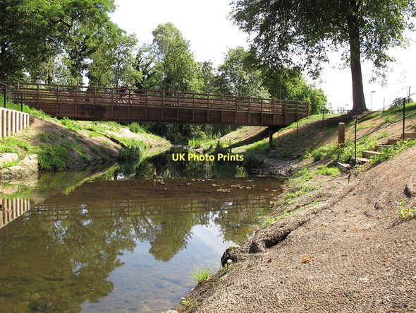 Photo 6"x4" Ladywell Fields: renewed bridge Catford\/TQ3873 c2011