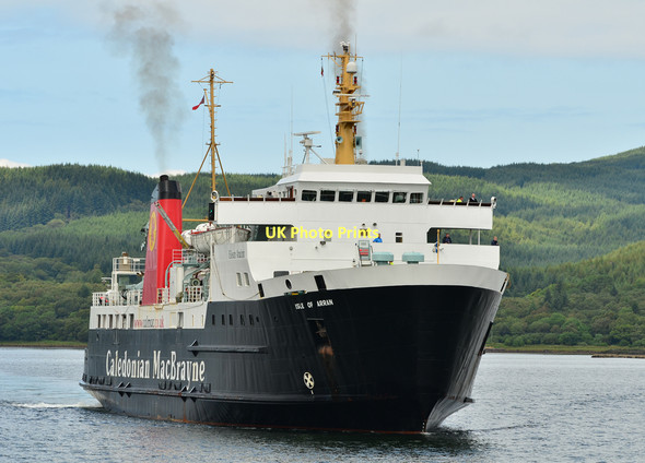 Photo 6"x4" MV Isle of Arran approaches Kennacraig Whitehouse\/NR8161 c2011