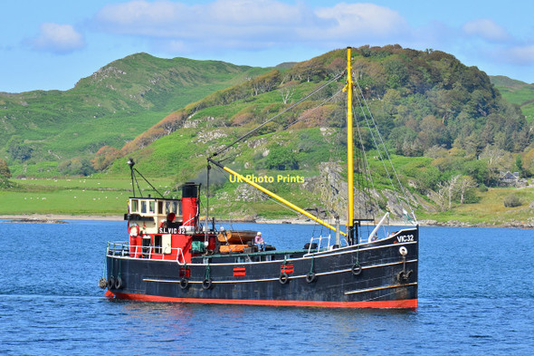 Photo 6"x4" VIC32 approaches Crinan-(1) Crinan c2011