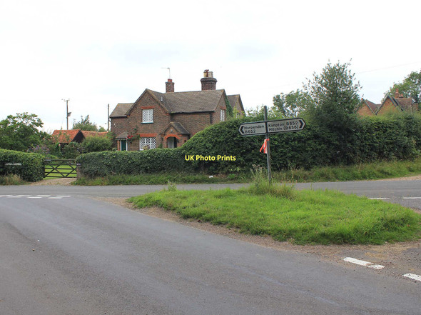 Photo 6"x4" Cottage on Bower Heath Lane Harpenden c2011