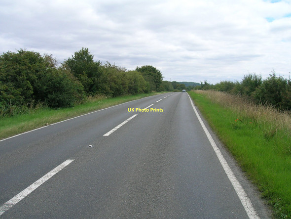 Photo 6"x4" A1084 towards Grimsby Wrawby c2011