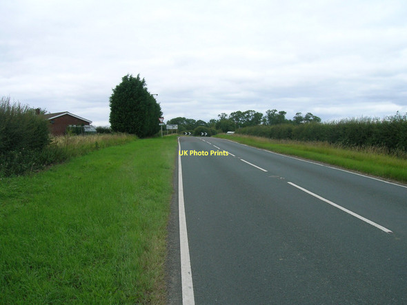 Photo 6"x4" B1206 heading north Bonby c2011