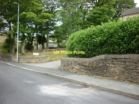 Photo 6"x4" A footpath leading up Coachgates Crawshaw\/SE2313 c2011