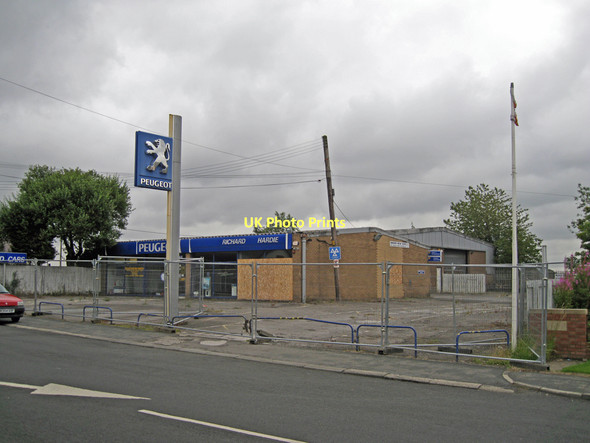 Photo 6"x4" Out to grass? Newfield\/NZ2452 c2011
