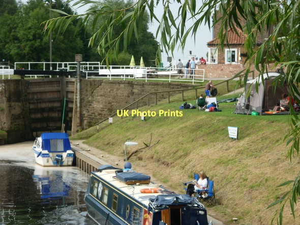 Photo 6"x4" Linton Lock on the River Ouse Linton-on-Ouse c2011