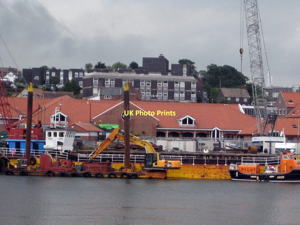 Photo 6"x4" Excavation Pontoon \u00e2\u0080\u0098Saltwick\u00e2\u0080\u0099 (5) Whitby\/NZ8910 c2011
