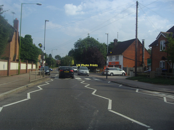 Photo 6"x4" London Road, Woolmer Green Woolmer Green c2011