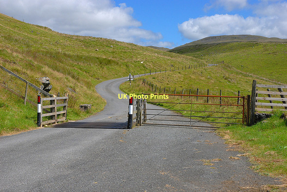 Photo 6"x4" Cattle grid by Nant-y-moch dam Nant-y-moch Reservoir c2011