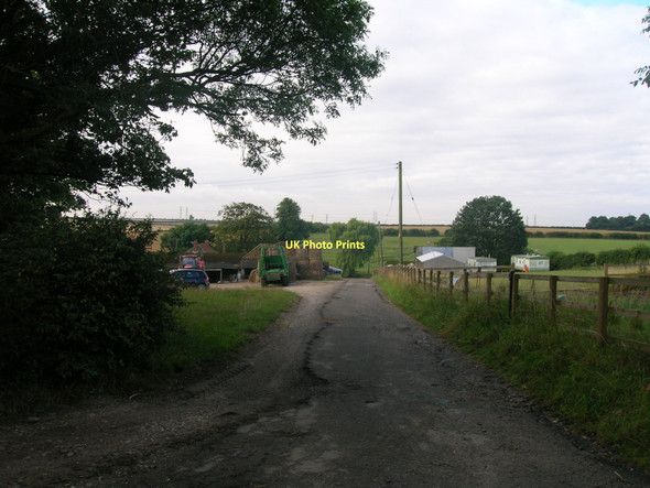Photo 6"x4" Track to Barton Vale Barton-Upon-Humber c2011