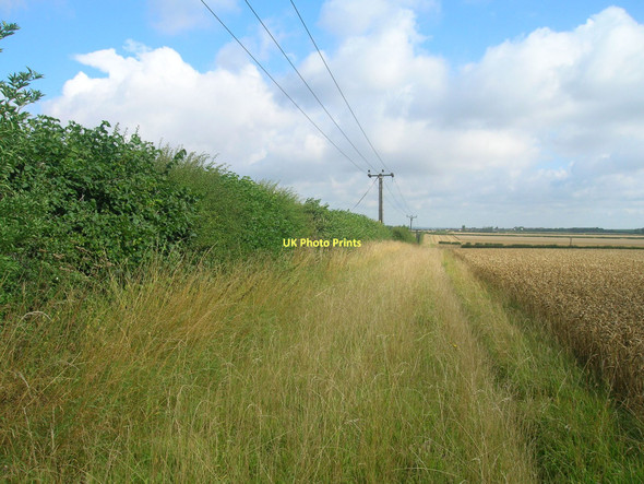 Photo 6"x4" Footpath towards Barton Burnham\/TA0517 c2011