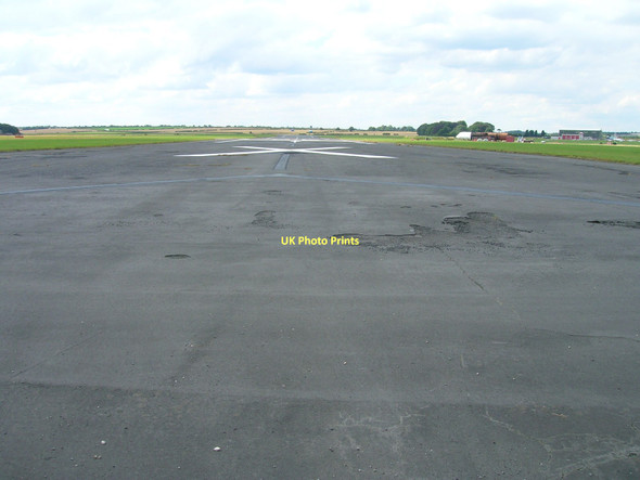 Photo 6"x4" Runway, Humberside Airport Kirmington c2011