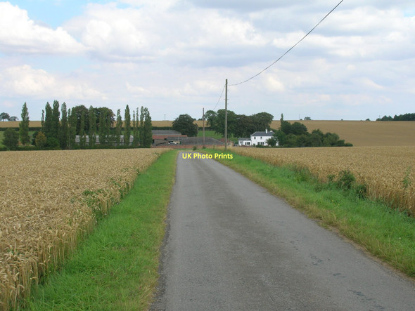 Photo 6"x4" Track to Grange Farm Croxton\/TA0912 c2011