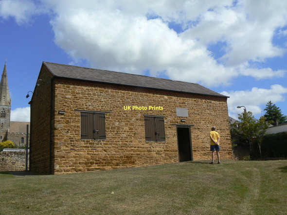 Photo 6"x4" The Old School Brixworth c2011
