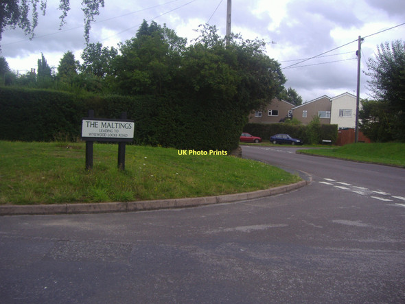 Photo 6"x4" The Maltings at the Haslemere Road junction Liphook c2011