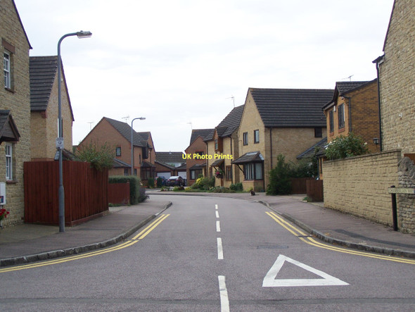 Photo 6"x4" Chamberlain Way, Higham Ferrers Higham Ferrers c2011
