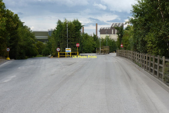 Photo 6"x4" Entrance roads at Leaton Quarry Leaton\/SJ6111 c2011