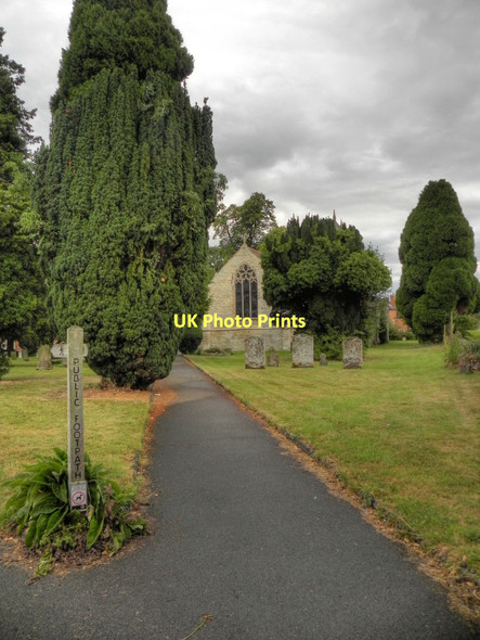 Photo 6"x4" St John the Baptist Churchyard, Aston Cantlow Aston Cantlow c2011