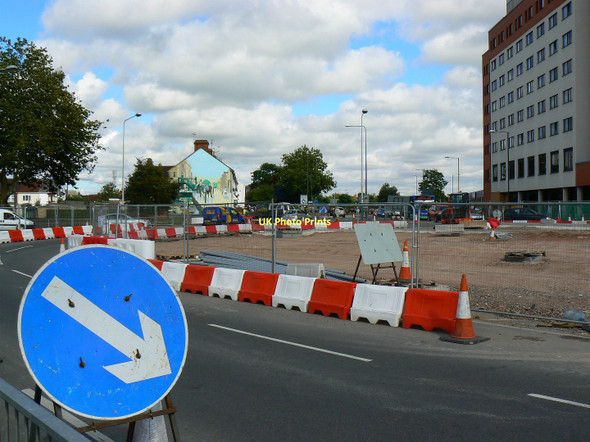 Photo 6"x4" Whale Bridge Roundabout, Swindon August 2011 (2 of 2) Swindon\/SU1685 c2011