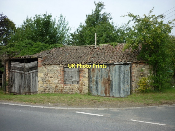Photo 6"x4" An old barn, Arkendale, North Yorkshire Arkendale\/SE3860 c2011
