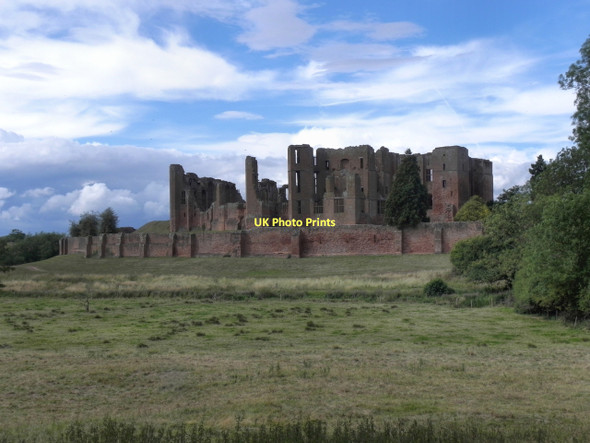 Photo 6"x4" Kenilworth Castle Kenilworth c2011