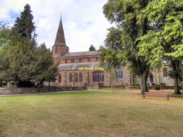 Photo 6"x4" St Nicholas' Church Kenilworth c2011