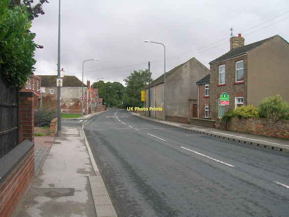 Photo 6"x4" Low Street , Swinefleet Goole c2011