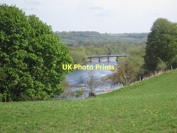 Photo 6"x4" River Tyne and Wylam Bridge Prudhoe c2011