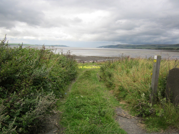 Photo 6"x4" Shore Path Castle Kennedy\/NX1059 c2011