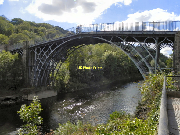 Photo 6"x4" Iron Bridge Ironbridge c2011
