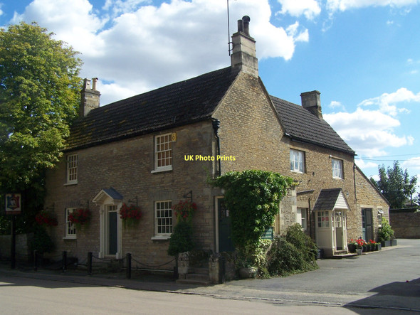 Photo 6"x4" The Falcon, Fotheringhay Fotheringhay c2011