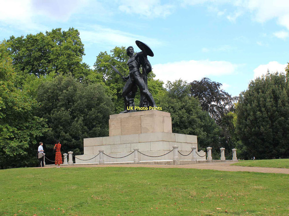 Photo 6"x4" Wellington Monument, Hyde Park Corner Westminster c2011