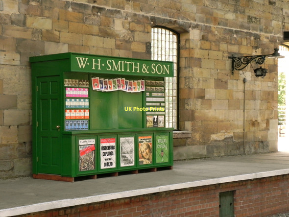 Photo 6"x4" WH Smith, Pickering Station Pickering\/SE7984 c2011
