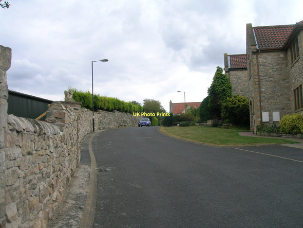 Photo 6"x4" Manor Rise, Wadworth Wilsic c2011