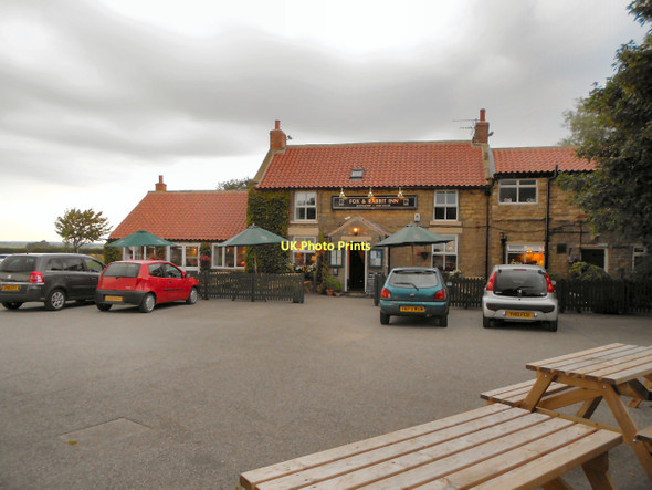 Photo 6"x4" The Fox and Rabbit Inn Lockton c2011