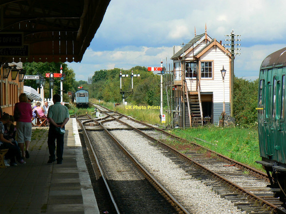 Photo 6"x4" Hayes Knoll Station and signal box, Swindon and Cricklade Railway Hayes Knoll c2011